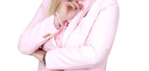Dr. Emine ÇİÇEK Rektör Yardımcılığı Görevine Atandı.