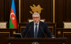 AZERBAYCAN HALK PARLAMENTOSU’NUN TARİHİ YEMİN TÖRENİ
